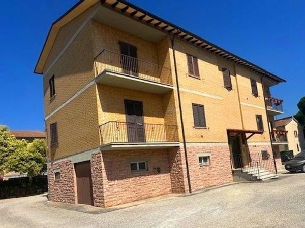 appartamento in vendita ad Assisi in zona Petrignano