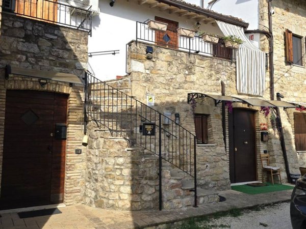 appartamento in vendita ad Assisi in zona Rivotorto