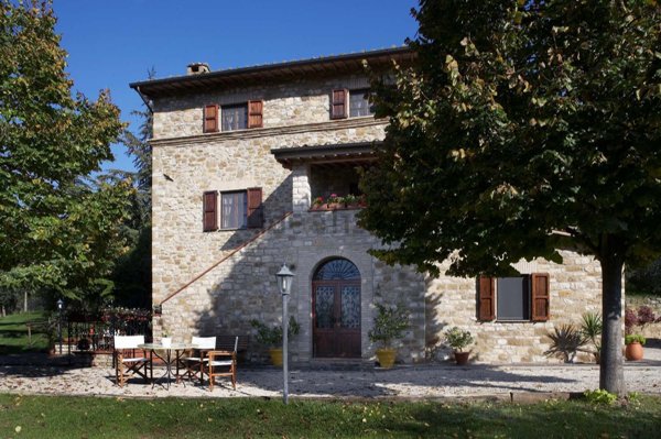 casa indipendente in vendita ad Assisi in zona Sterpeto