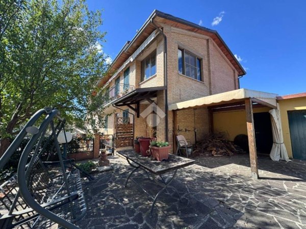 casa indipendente in vendita ad Assisi in zona Santa Maria degli Angeli