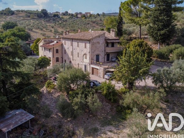 casa indipendente in vendita ad Assisi