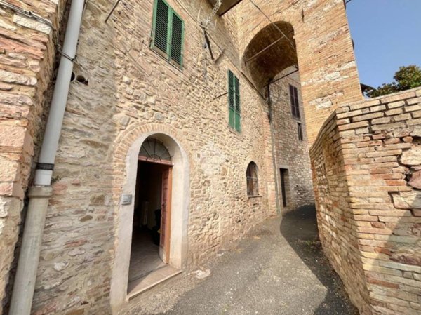 casa indipendente in vendita ad Assisi