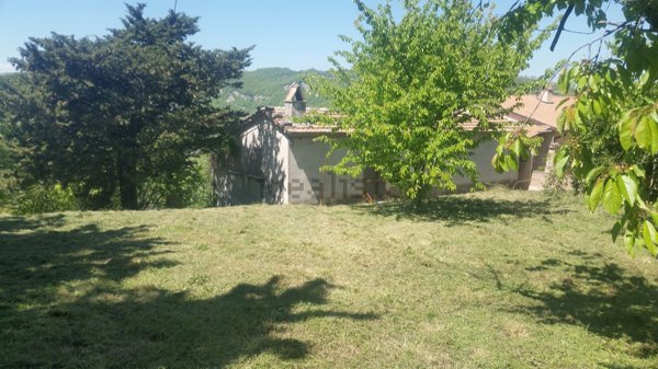 casa indipendente in vendita ad Assisi in zona Pieve San Nicolò