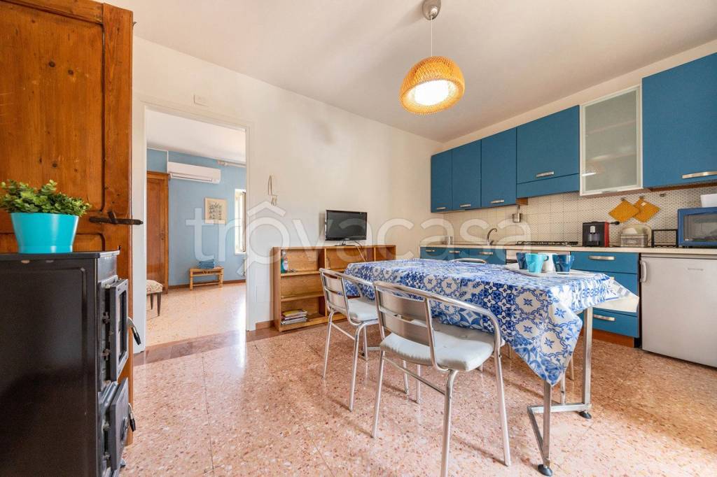 appartamento in vendita ad Assisi in zona Santa Maria degli Angeli