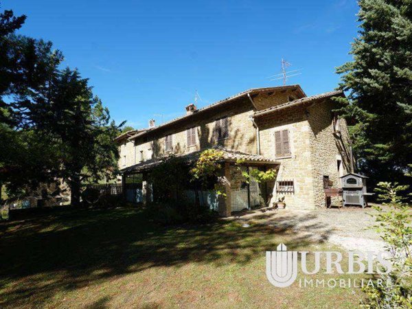 casa indipendente in vendita ad Assisi in zona Porziano