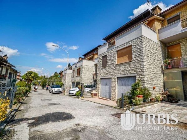 casa indipendente in vendita ad Assisi