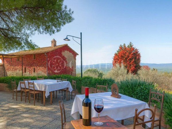 casa indipendente in vendita ad Assisi in zona Capodacqua