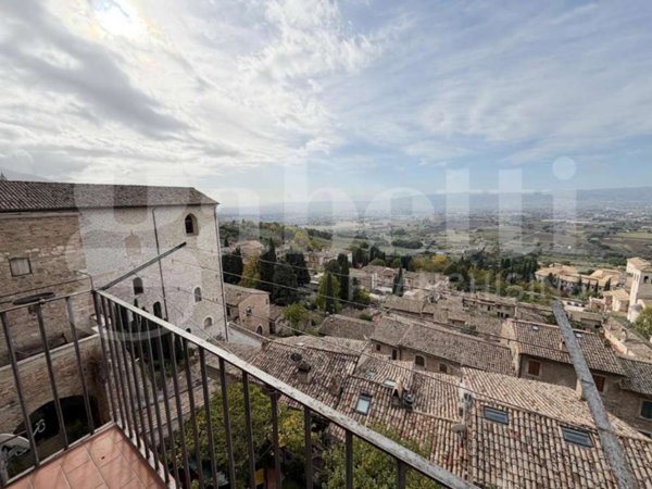 appartamento in vendita ad Assisi in zona Palazzo