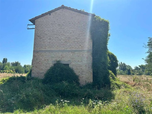 casa indipendente in vendita a Bastia Umbra