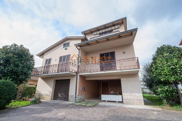 casa indipendente in vendita a Bastia Umbra in zona Bastiola