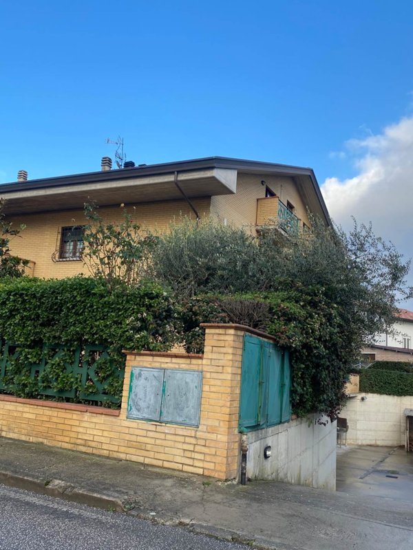 appartamento in vendita a Bastia Umbra in zona Costano