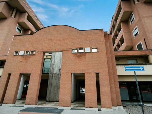 ufficio in vendita a Bastia Umbra
