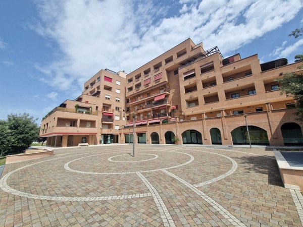 locale commerciale in vendita a Bastia Umbra