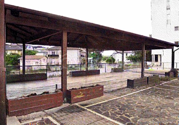 negozio in vendita a Bastia Umbra