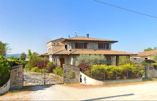 casa indipendente in vendita a Bastia Umbra