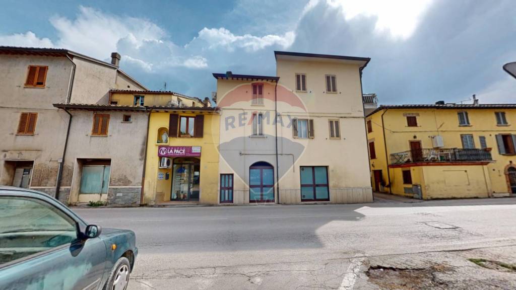 negozio in vendita a Bastia Umbra in zona Bastiola