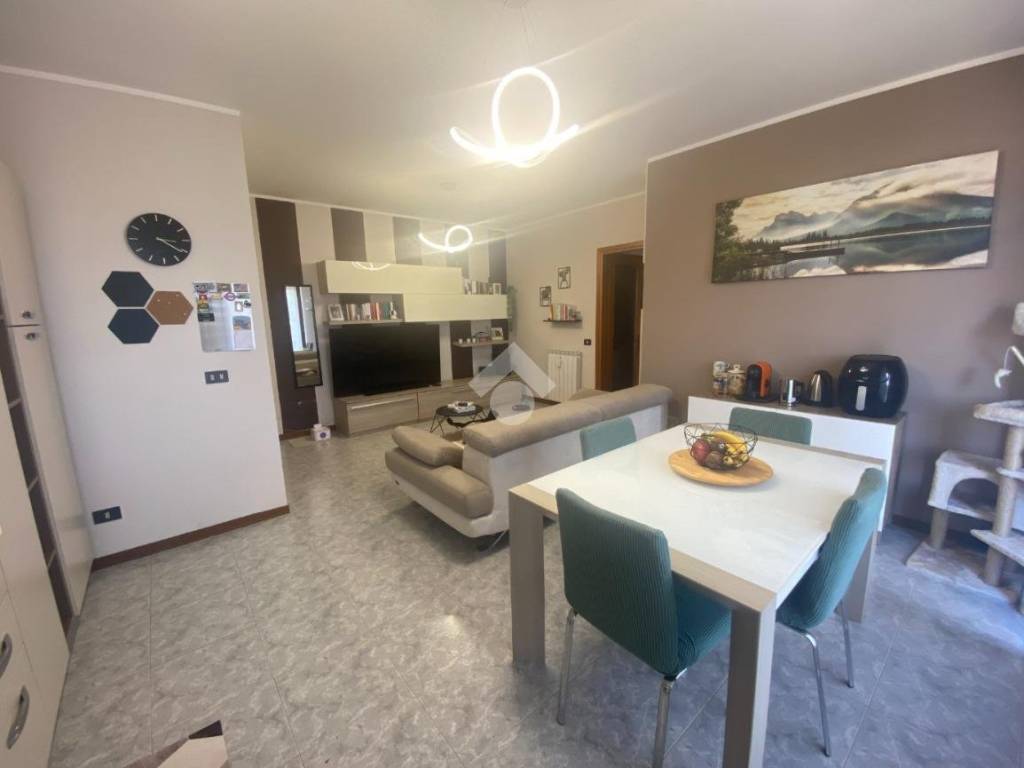 appartamento in vendita a Bastia Umbra in zona Cipresso