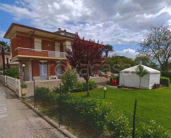 casa indipendente in vendita a Bastia Umbra in zona Ospedalicchio