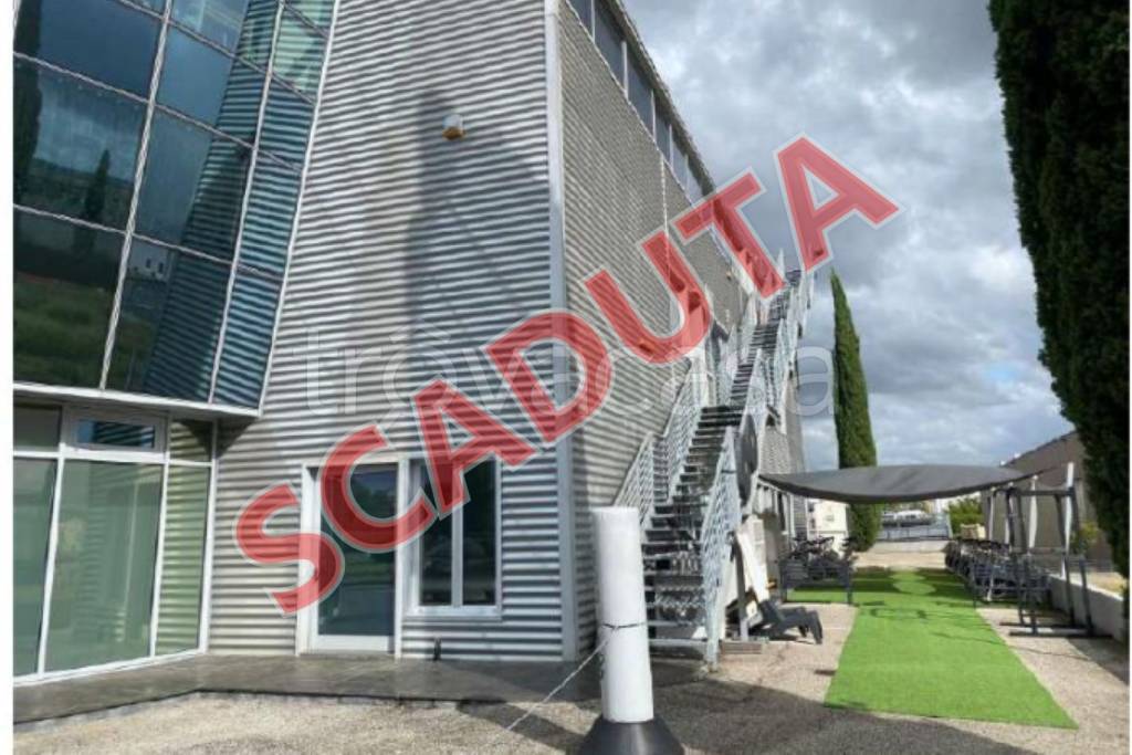 negozio in vendita a Bastia Umbra