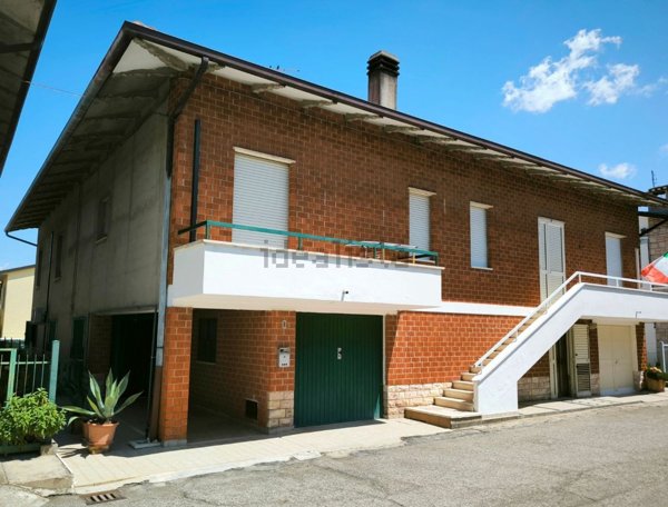 casa indipendente in vendita a Bastia Umbra