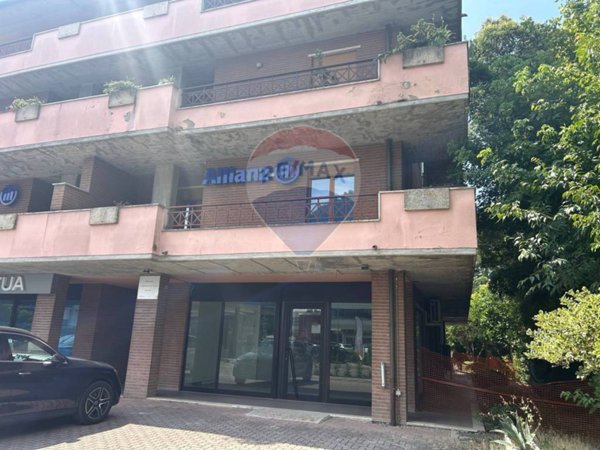 negozio in vendita a Bastia Umbra