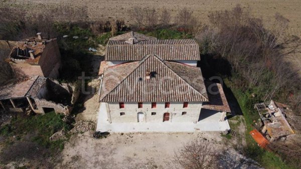 casale in vendita a Bastia Umbra