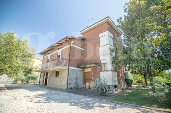 casa indipendente in vendita a Bastia Umbra in zona Ospedalicchio