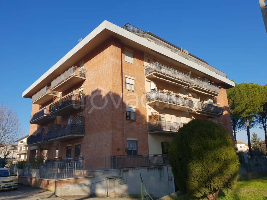 appartamento in vendita a Bastia Umbra