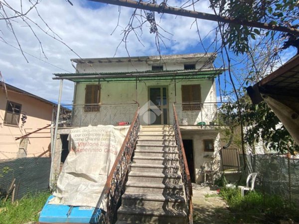 casa indipendente in vendita a Bastia Umbra