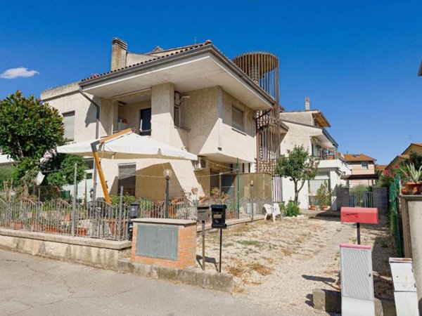 appartamento in vendita a Bastia Umbra