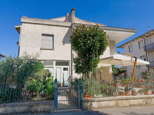 appartamento in vendita a Bastia Umbra