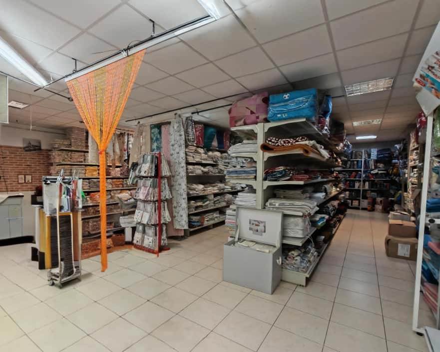 locale commerciale in vendita a Bastia Umbra