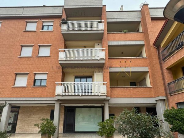 ufficio in vendita a Bastia Umbra