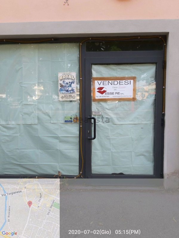 locale di sgombero in vendita a Bastia Umbra