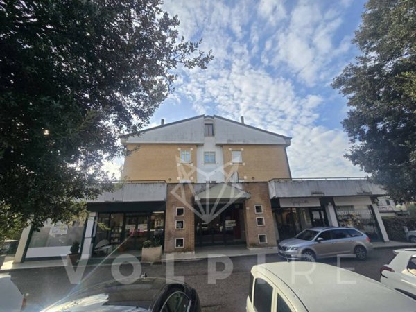 negozio in vendita a Bastia Umbra in zona Bastiola