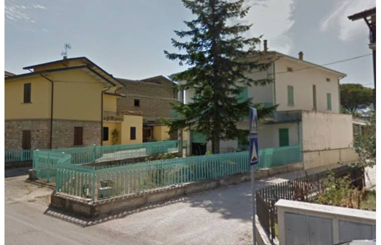 casa indipendente in vendita a Bastia Umbra