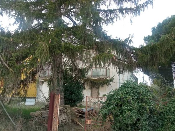 casa indipendente in vendita a Bastia Umbra