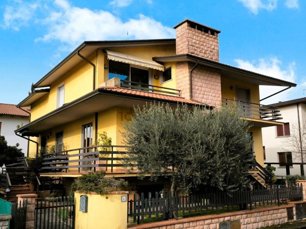 appartamento in vendita a Bastia Umbra