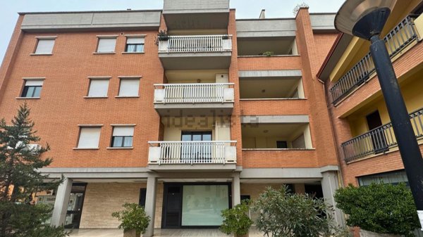 ufficio in vendita a Bastia Umbra