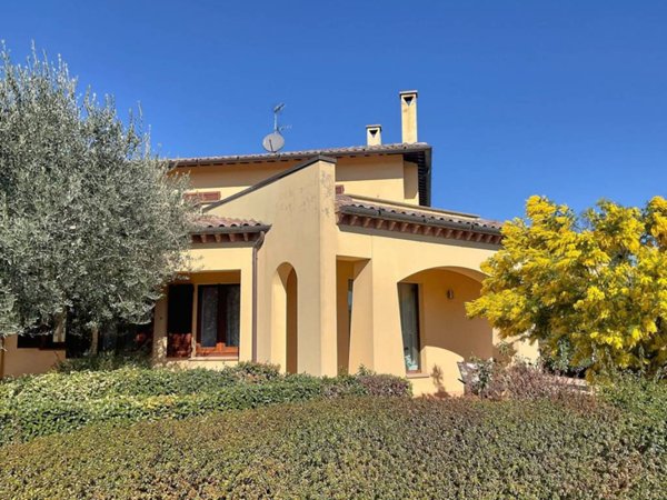 appartamento in vendita a Bastia Umbra in zona Cipresso