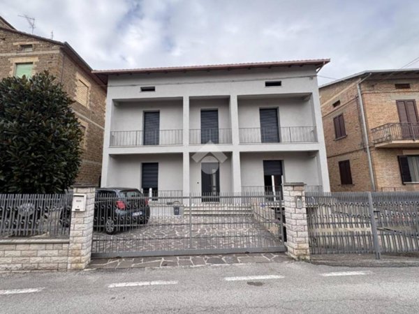 casa indipendente in vendita a Bastia Umbra