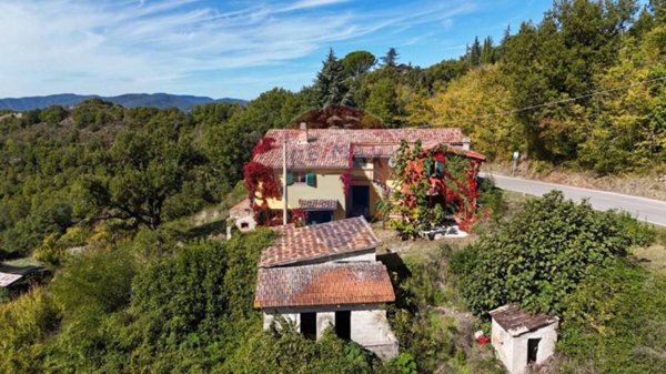 casa indipendente in vendita a Bastia Umbra