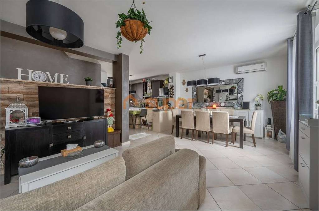 casa indipendente in vendita a Bastia Umbra