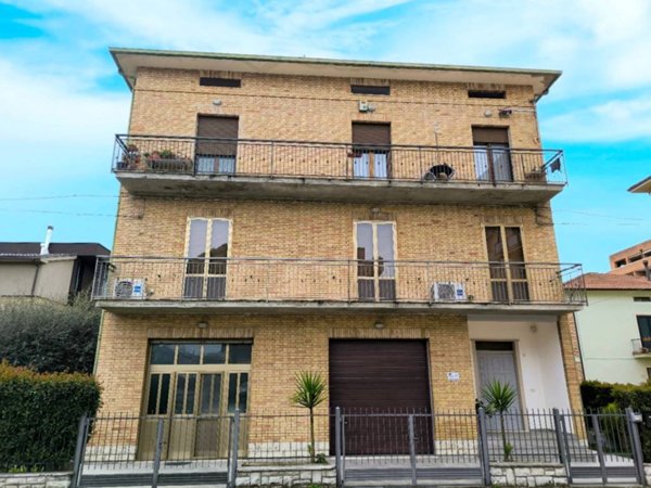 appartamento in vendita a Bastia Umbra