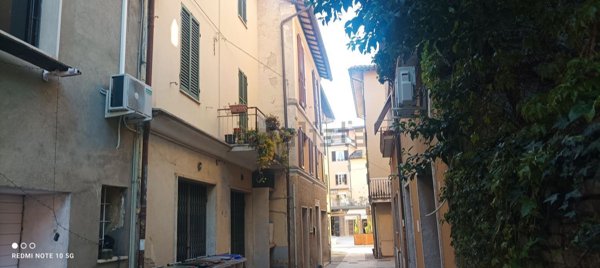 casa semindipendente in vendita a Bastia Umbra