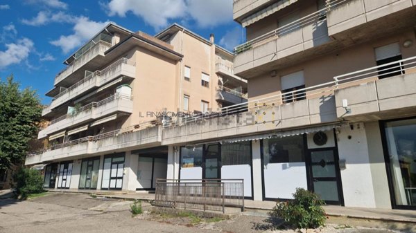 ufficio in vendita a Bastia Umbra