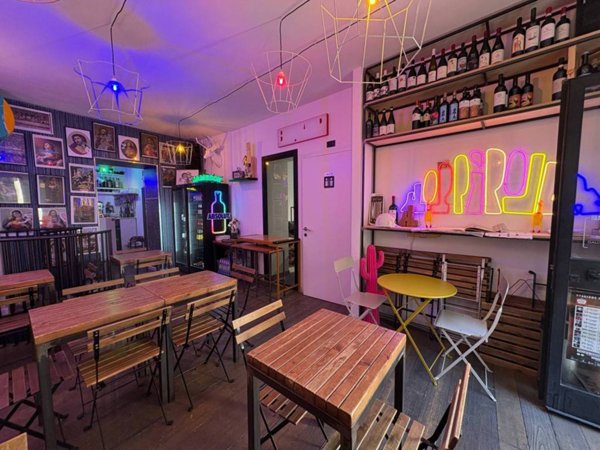 negozio in vendita a Bastia Umbra