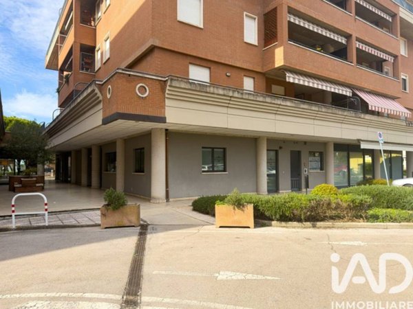 ufficio in vendita a Bastia Umbra