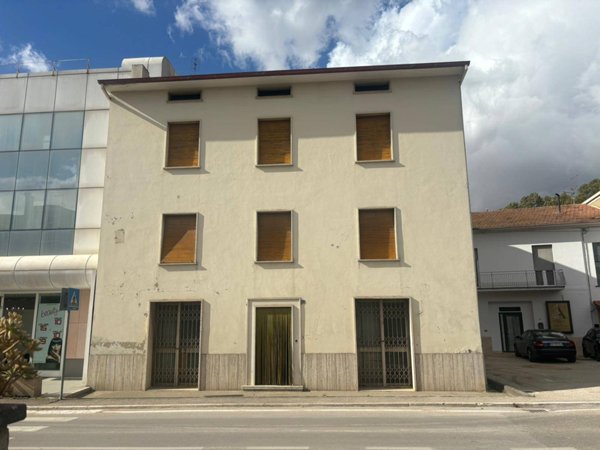 casa semindipendente in vendita a Bastia Umbra