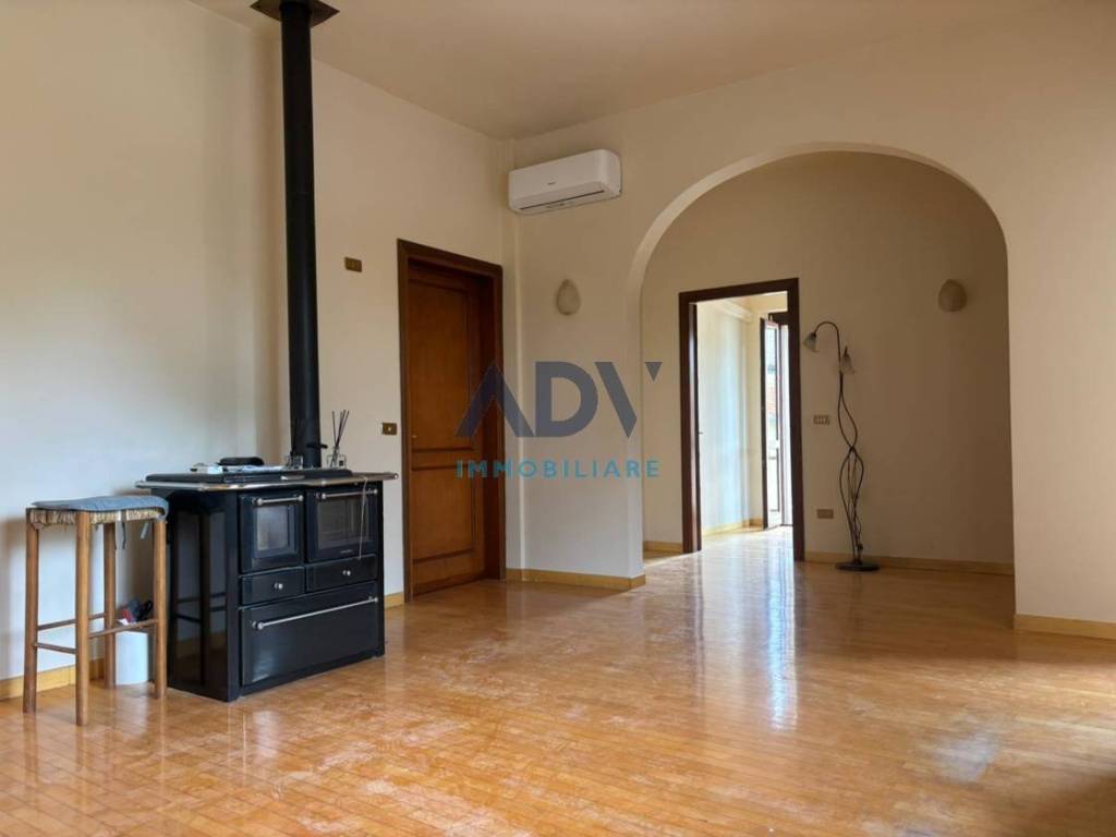 casa indipendente in vendita a Bastia Umbra in zona Bastiola